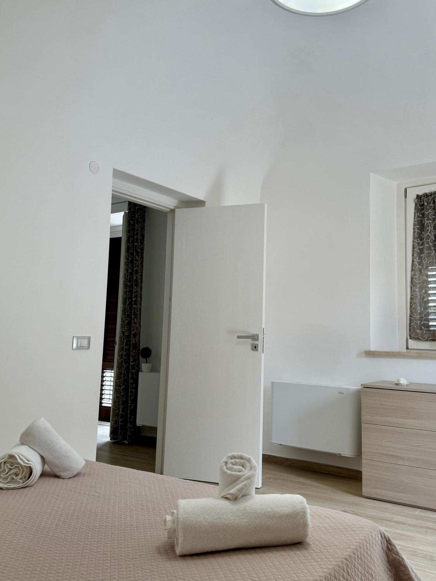 Terrasini Center Apartments Luaran gambar