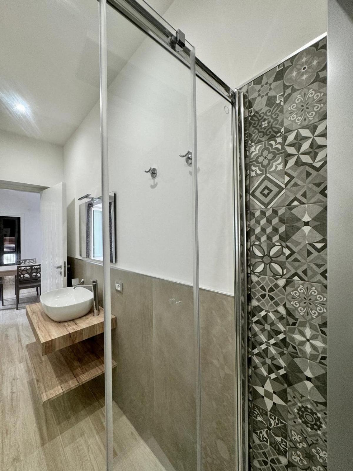 Terrasini Center Apartments Bilik gambar
