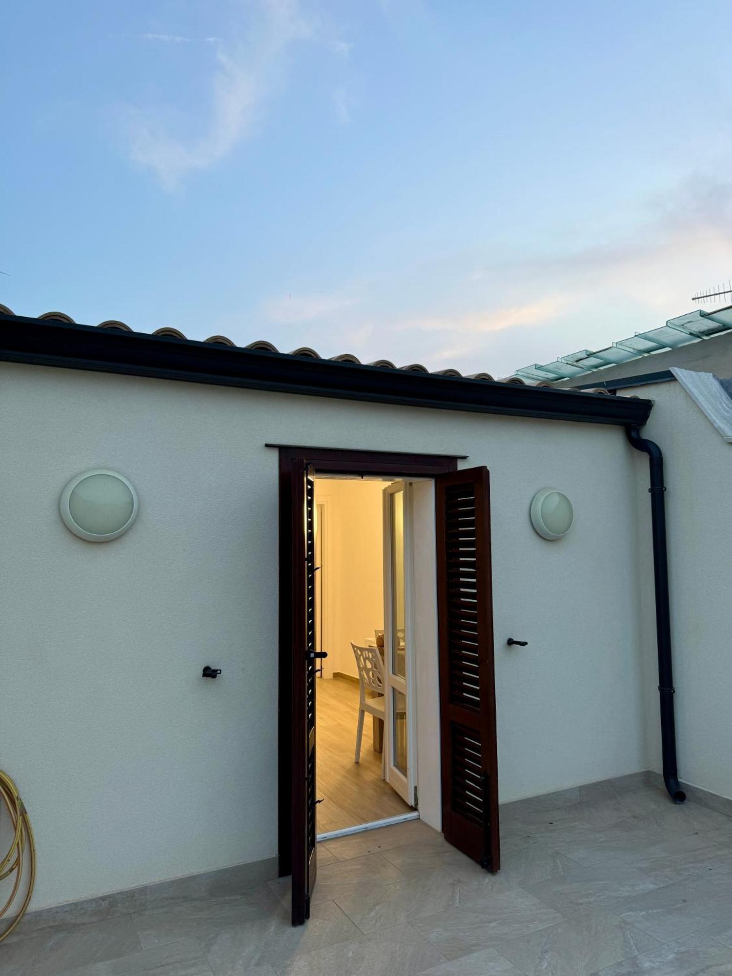 Terrasini Center Apartments Luaran gambar
